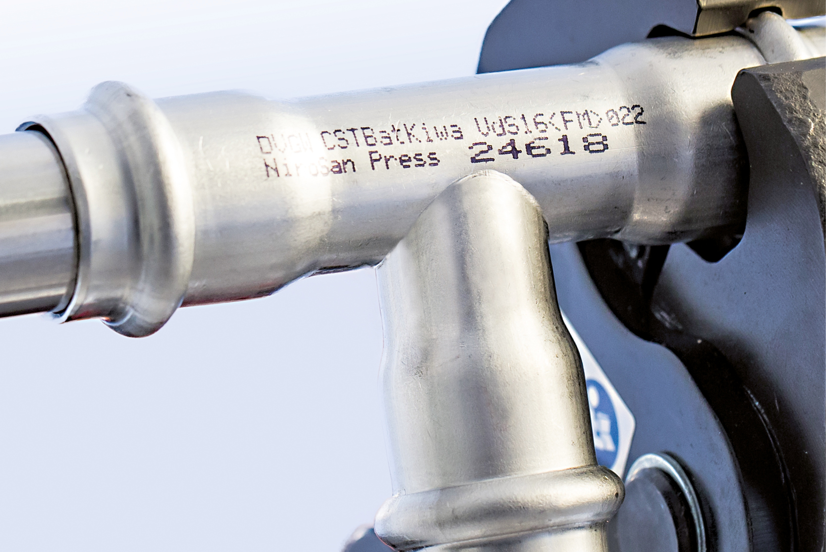 Abbildung eines Edelstahlfittings hergestellt von SANHA®