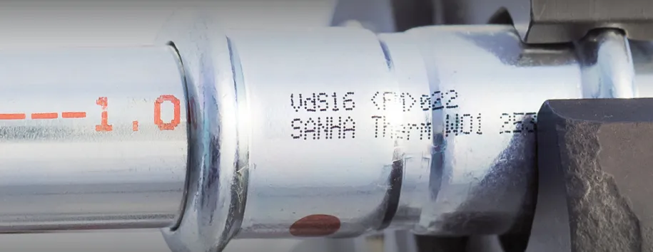 Zugeschnittene Darstellung eines Fittingverbundes aus C-Stahl, hergestellt von SANHA®